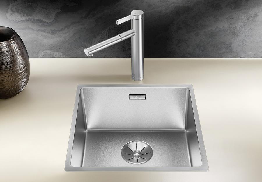 ERROR: Translation for PRODUCT_GALLERY_IMAGE_ALT not found!