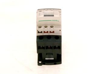 BOSCH Ersatzteil TTNR: 87183106690 Relais 32 A