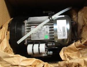 RE Öl Pumpe 7721853