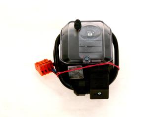 BOSCH Ersatzteil TTNR: 8738804063 Gas Druckschalter DL10KH-3WZ everp