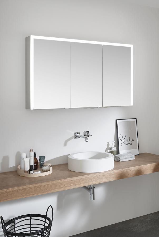 Artikelbild 6 des Artikels „Elegant Line 2.0 WLA, 3-türig, Alu matt 950 x 725 mm, Rückwand Spiegel, Aufputz “