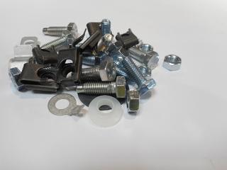 RE BEFESTIGUNGSCHRAUBEN REINIGUNGSDECKEL 89535529
