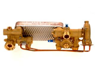 BOSCH Ersatzteil TTNR: 7101156 Hydraulik 24kW ohne Befülleinrichtung