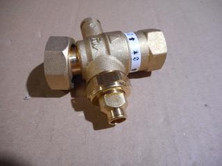 RE Hahn 3/4 Mutter 1 +Schwerkraftbremse 300017520