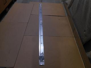 RE MONTAGESCHIENE MAUER LW4 S100155