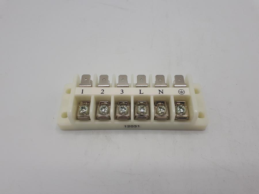 Artikelbild 1 des Artikels „RE Anschlussklemme 6P 7750615 “