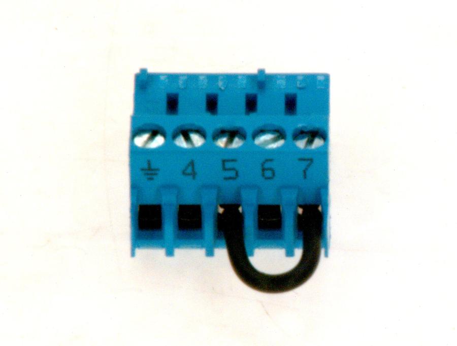 Artikelbild 1 des Artikels „BOSCH Ersatzteil TTNR: 63036370 Anschlussklemme5-pol.blau SG Abgassperrk “