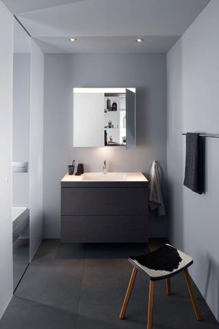 Artikelbild 11 des Artikels „Duravit Badetuchhalter Karree 86,8x7cm, chrom 86,8 x 7 cm“