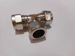 RE T-STÜCK 18 X 18 MIT ENTLÜFTER 300002006