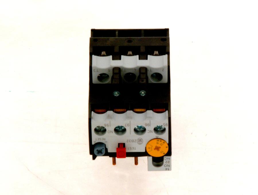 Artikelbild 1 des Artikels „BOSCH Ersatzteil TTNR: 87183101910 Schutzschalter ZB 12-16 “